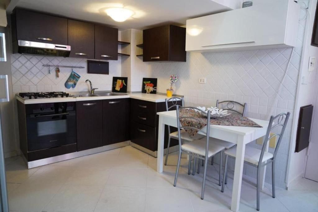 Alvi Palmieri Villa Napels Buitenkant foto